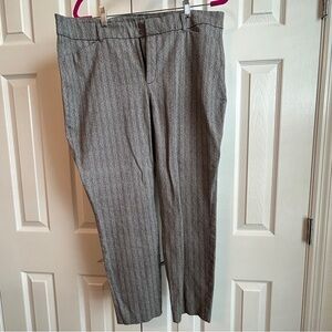Old Navy High Rise Pixie Pant